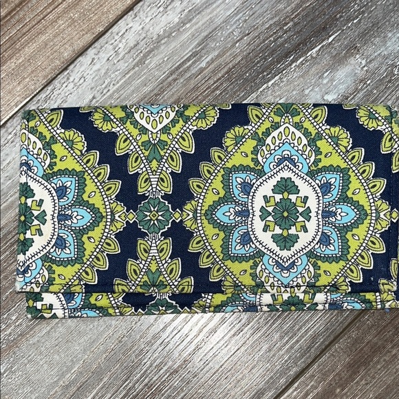 Vera Bradley Cambridge Pattern Checkbook Cover - Picture 4 of 4